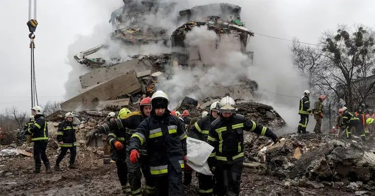 শান্তি আলোচনার মধ্যেই রুশ ড্রোন হামলায়,